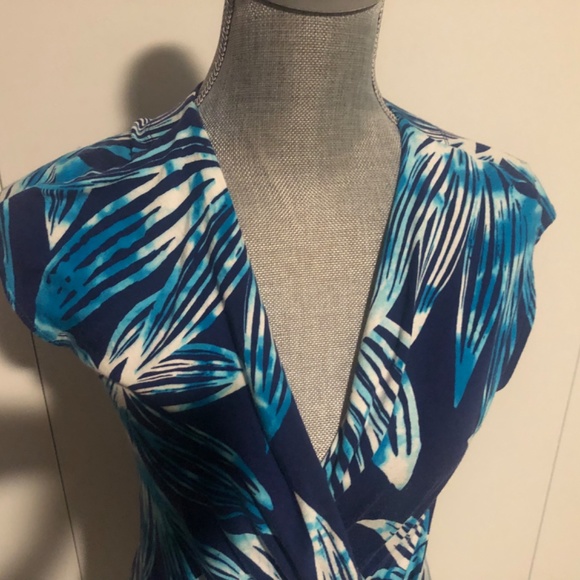 TOMMY BAHAMA BEAUTIFUL DRESS EXCELLENT CONDITION SIZE SMALL - Picture 2 of 3